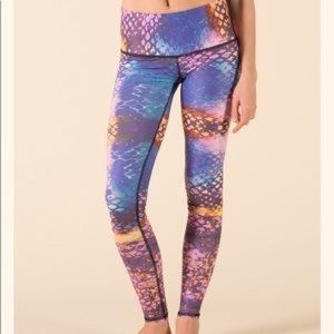 Teeki mermaid goddess Large hot pant leggings